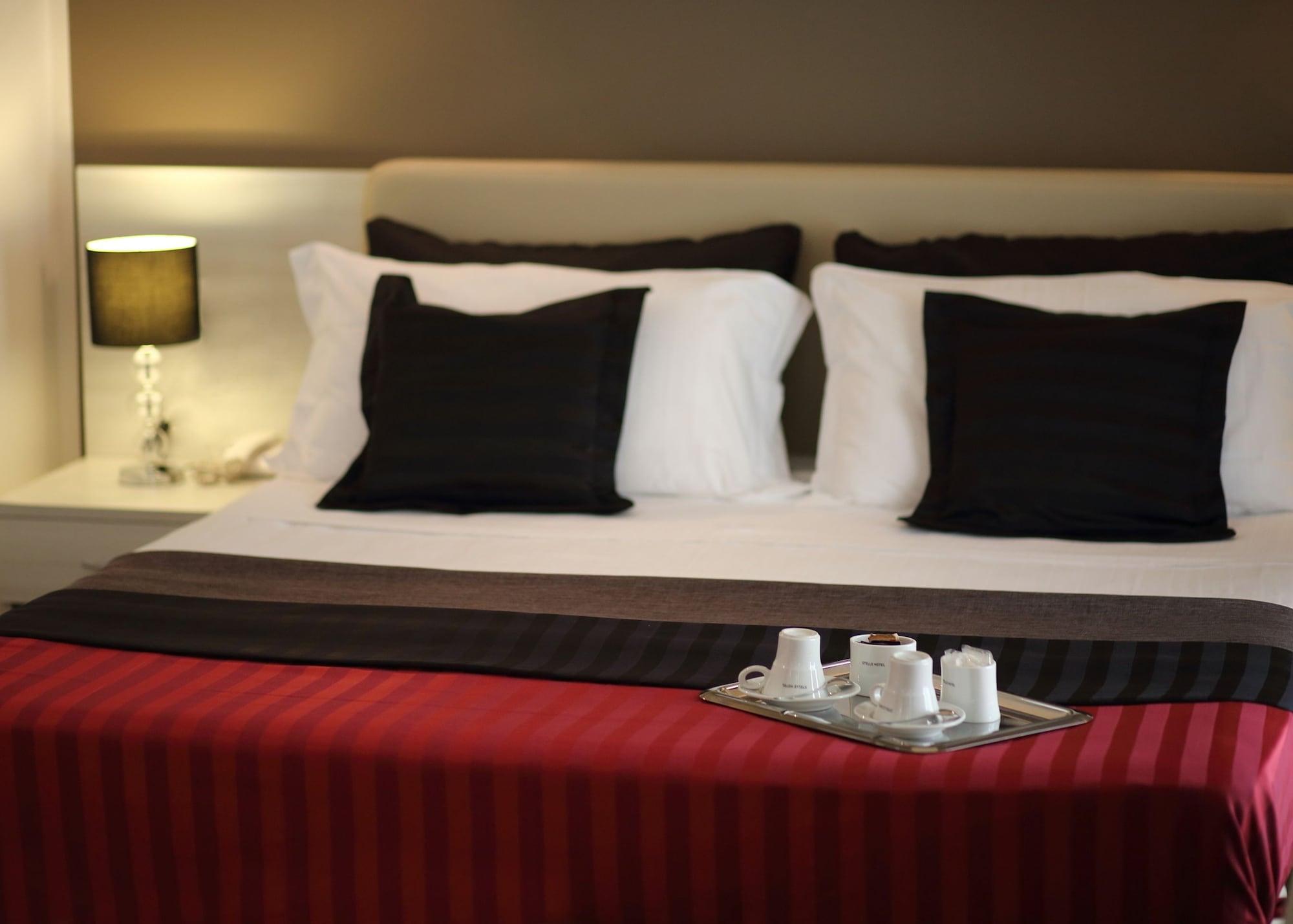 สเตลเล โฮเต็ล เดอะ บิสสิเนสต์ Hotel เนเปิลส์ ภายนอก รูปภาพ