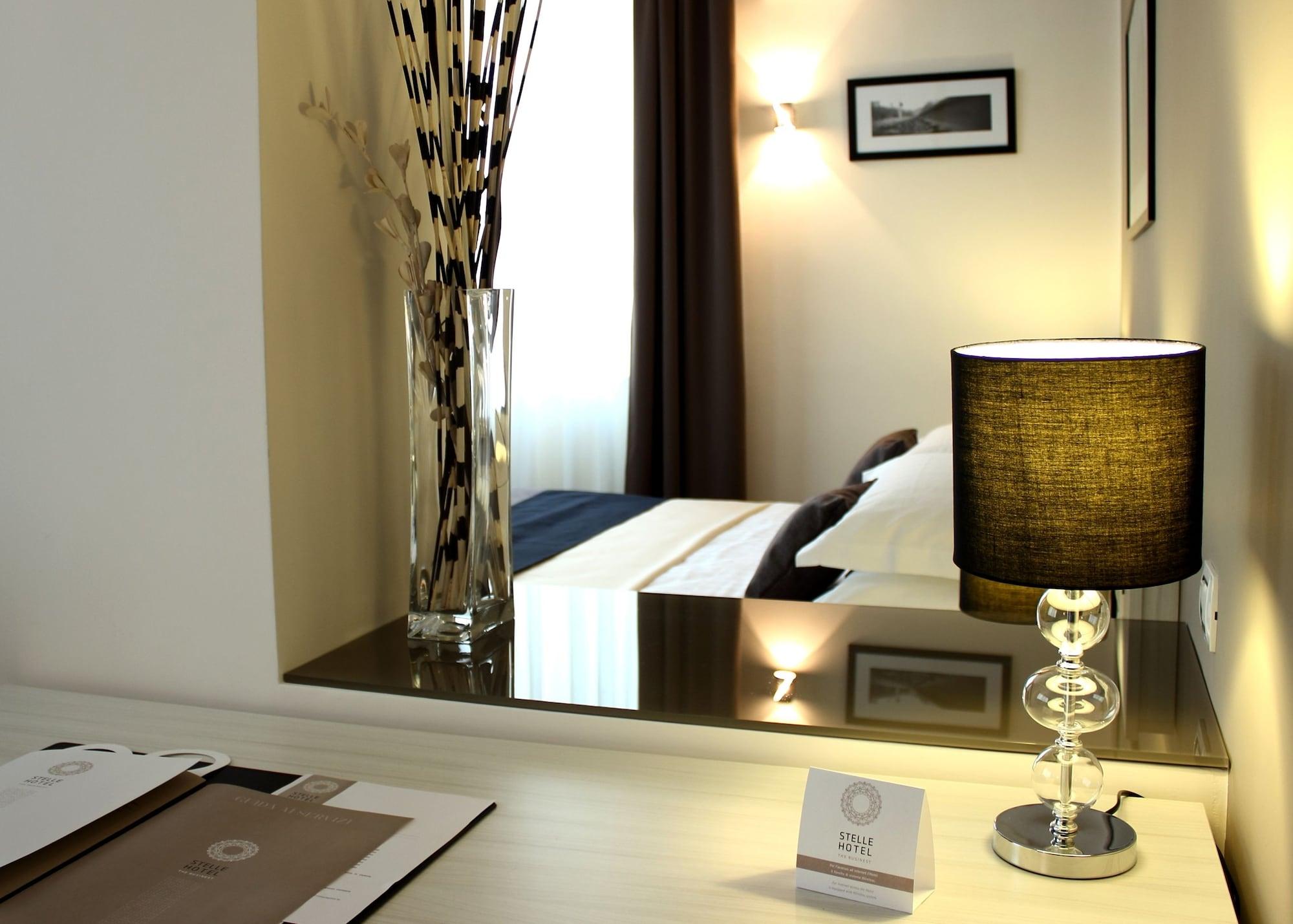 สเตลเล โฮเต็ล เดอะ บิสสิเนสต์ Hotel เนเปิลส์ ภายนอก รูปภาพ